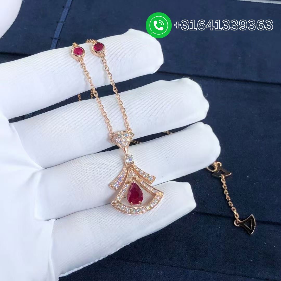 Bulgari-Divas-Dream-Necklace-Rose-Gold-Set-Rubies-and-Diamonds-4