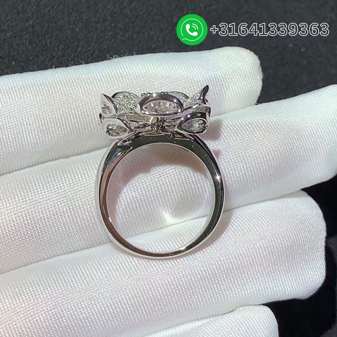 Bvlgari 18K White Gold Emerald and Pave Diamonds Diva Dream Ring - Image 4