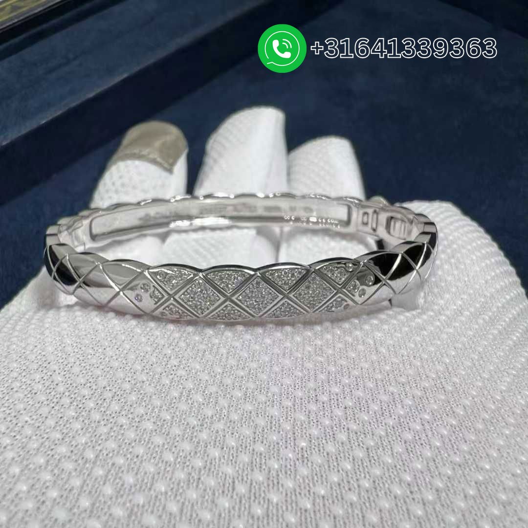 Chanel COCO Crush Quilted Motif 18k White Gold Diamond Bracelet J11162 - Image 8