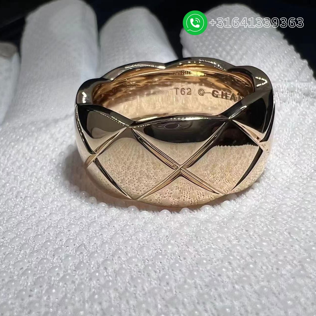 Chanel COCO Crush Ring Quilted Motif Large Version 18K Beige Gold J10818 - Image 8