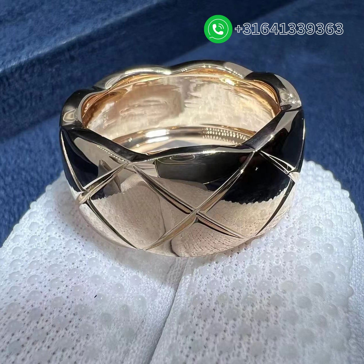 Chanel COCO Crush Ring Quilted Motif Large Version 18K Beige Gold J10818 - Image 7