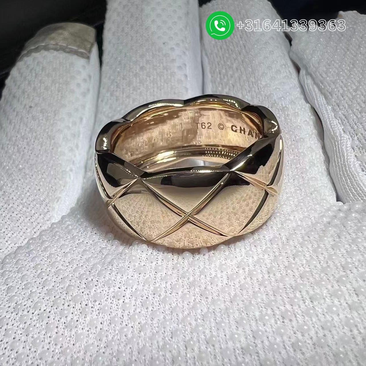 Chanel COCO Crush Ring Quilted Motif Large Version 18K Beige Gold J10818 - Image 6