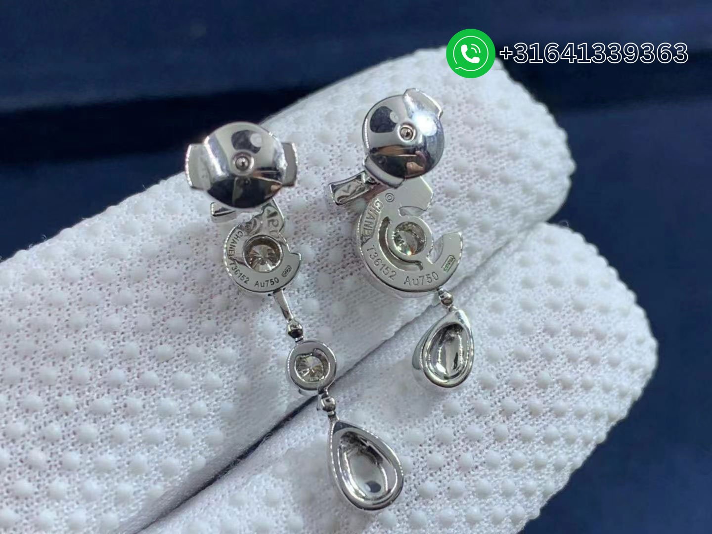 Chanel Eternal N°5 Transformable 18K White Gold Diamonds Earrings J11992 - Image 2