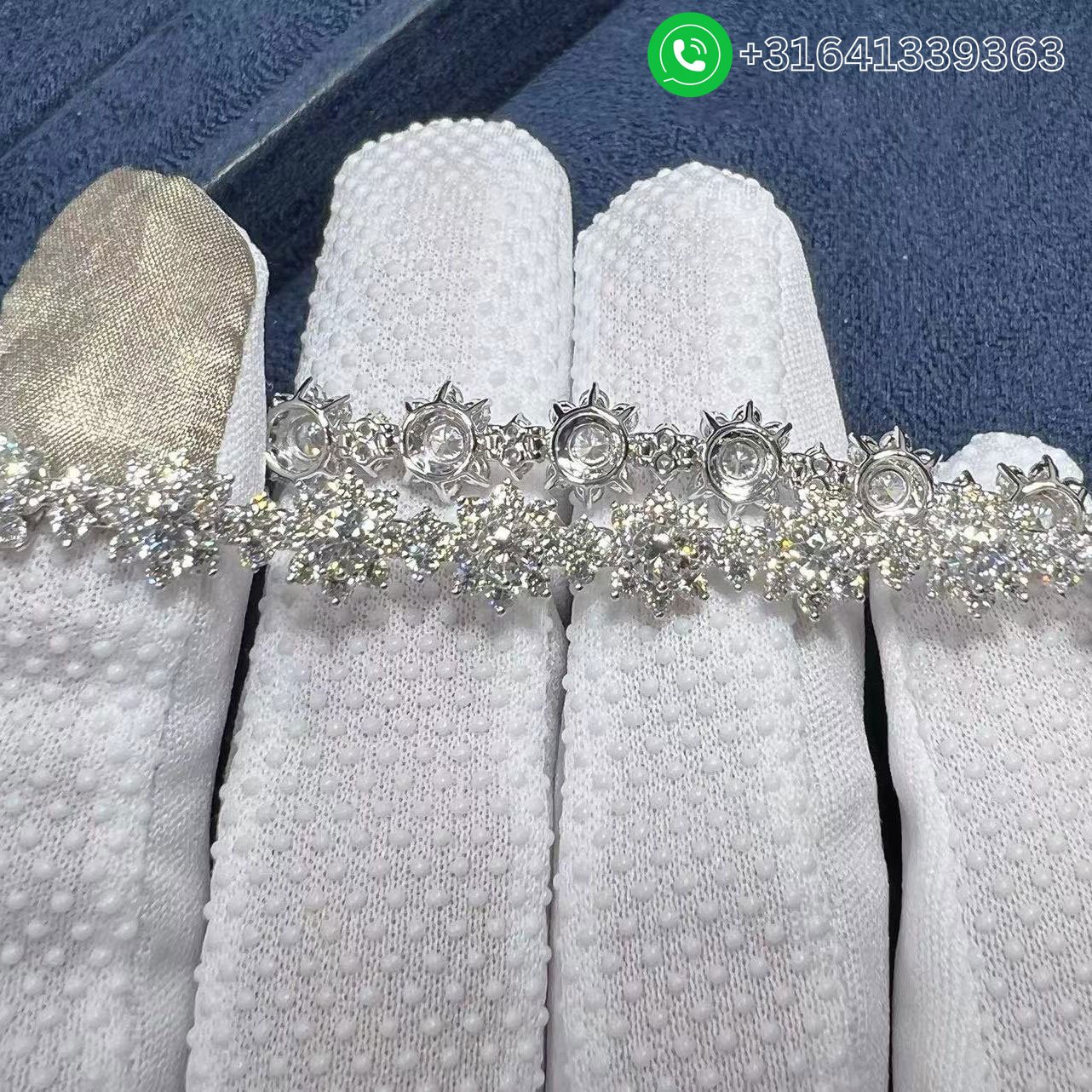 Harry-Winston-Sunflower-Small-Platinum-Diamond-Bracelet-BRDPNASMSF-1