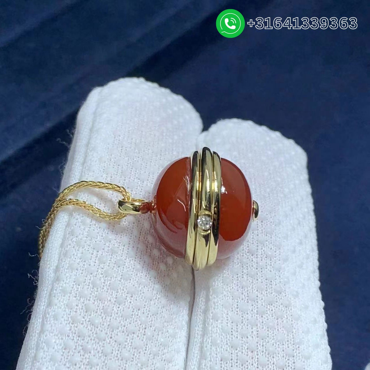 Piaget 18k Yellow Gold With Diamond Red Carnelian Possession Pendant Necklace - Image 4