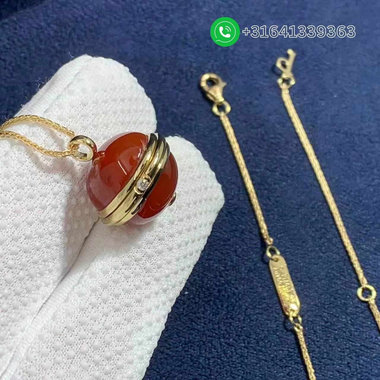 Piaget-18k-Yellow-Gold-With-Diamond-Red-Carnelian-Possession-Pendant-Necklace-4