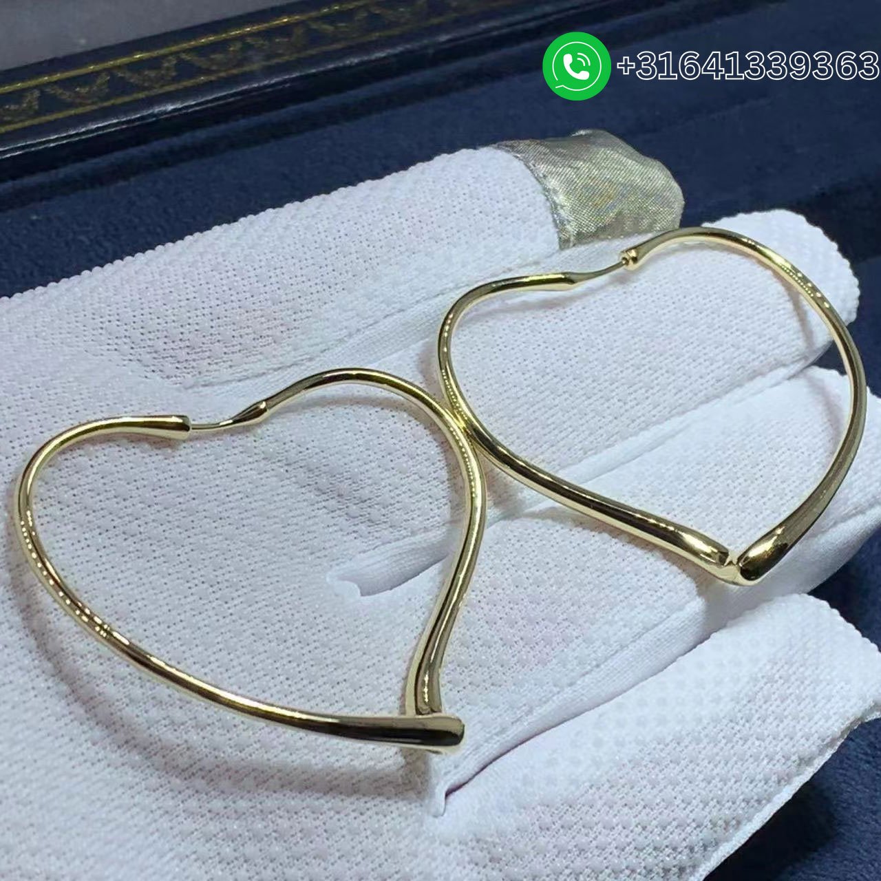Tiffany & Co. Elsa Peretti Open Heart Hoop 18K Yellow Gold Earrings - Image 3