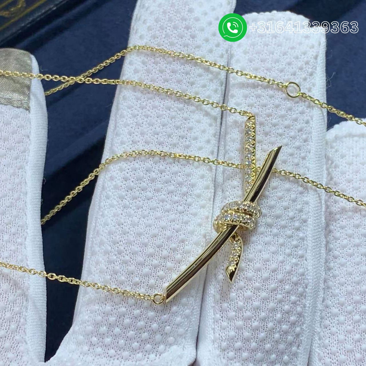 Tiffany-Knot-18K-Yellow-Gold-with-Diamonds-Pendant-Necklace-1-(2)