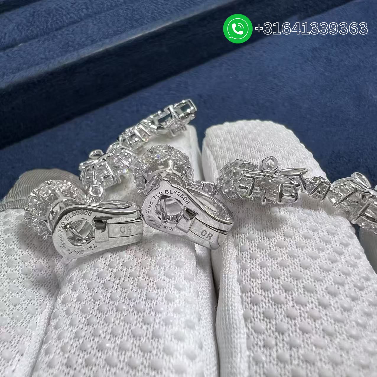 Van Cleef & Arpels Folie des Prés 18K White Gold 7.32ct Diamond Earrings VCARP05H00 - Image 7