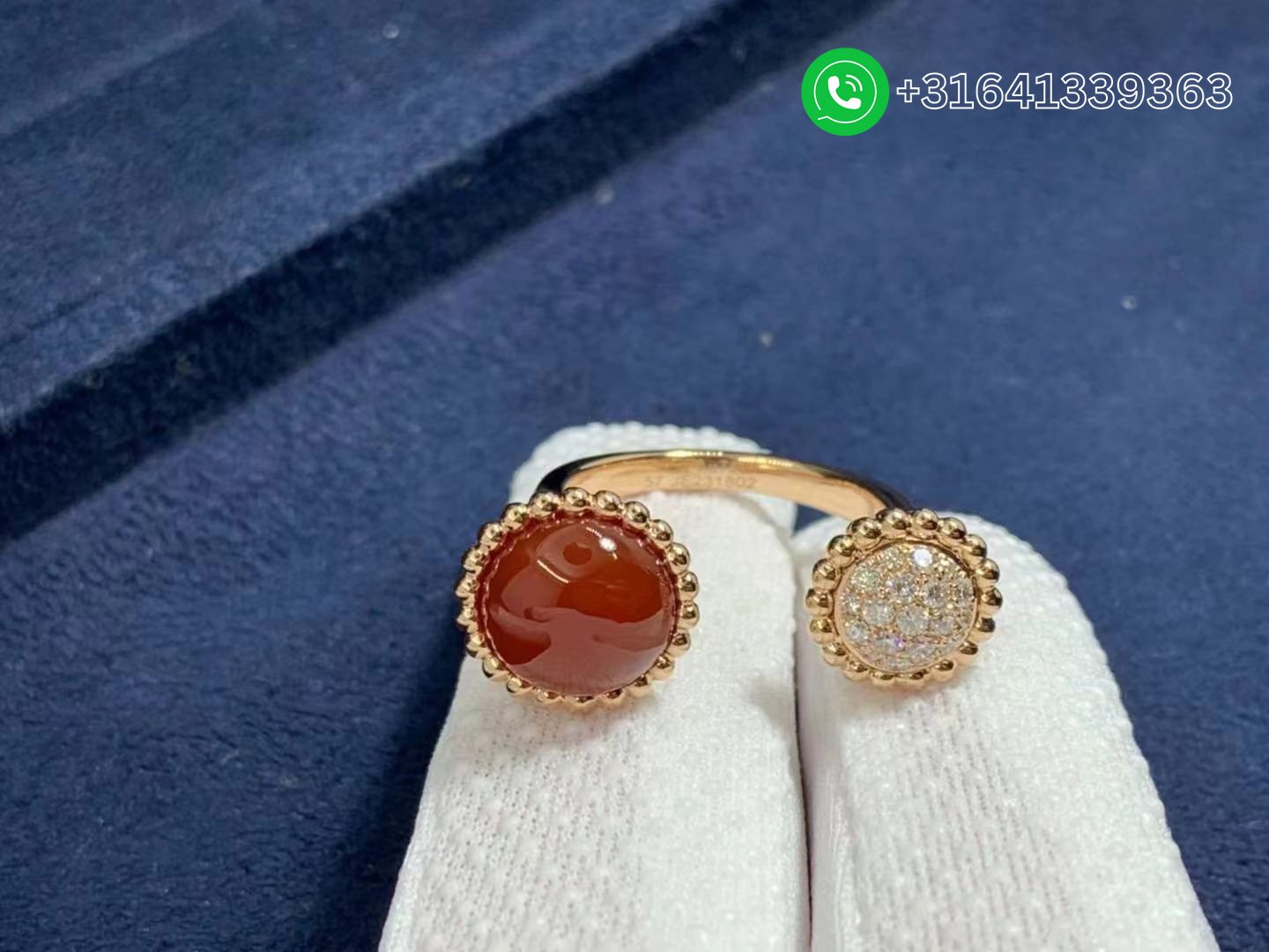 Van Cleef & Arpels 18K Rose Gold Diamond Carnelian Perlee Couleurs Between The Finger Ring VCARO9SV00 - Image 4