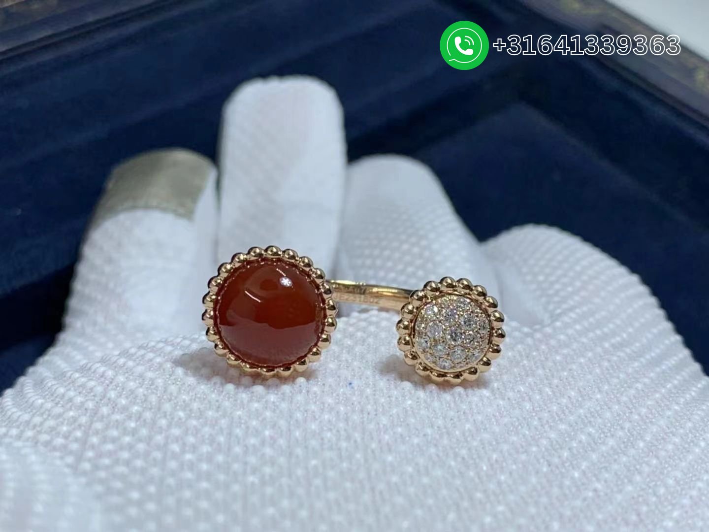 Van Cleef & Arpels 18K Rose Gold Diamond Carnelian Perlee Couleurs Between The Finger Ring VCARO9SV00 - Image 6