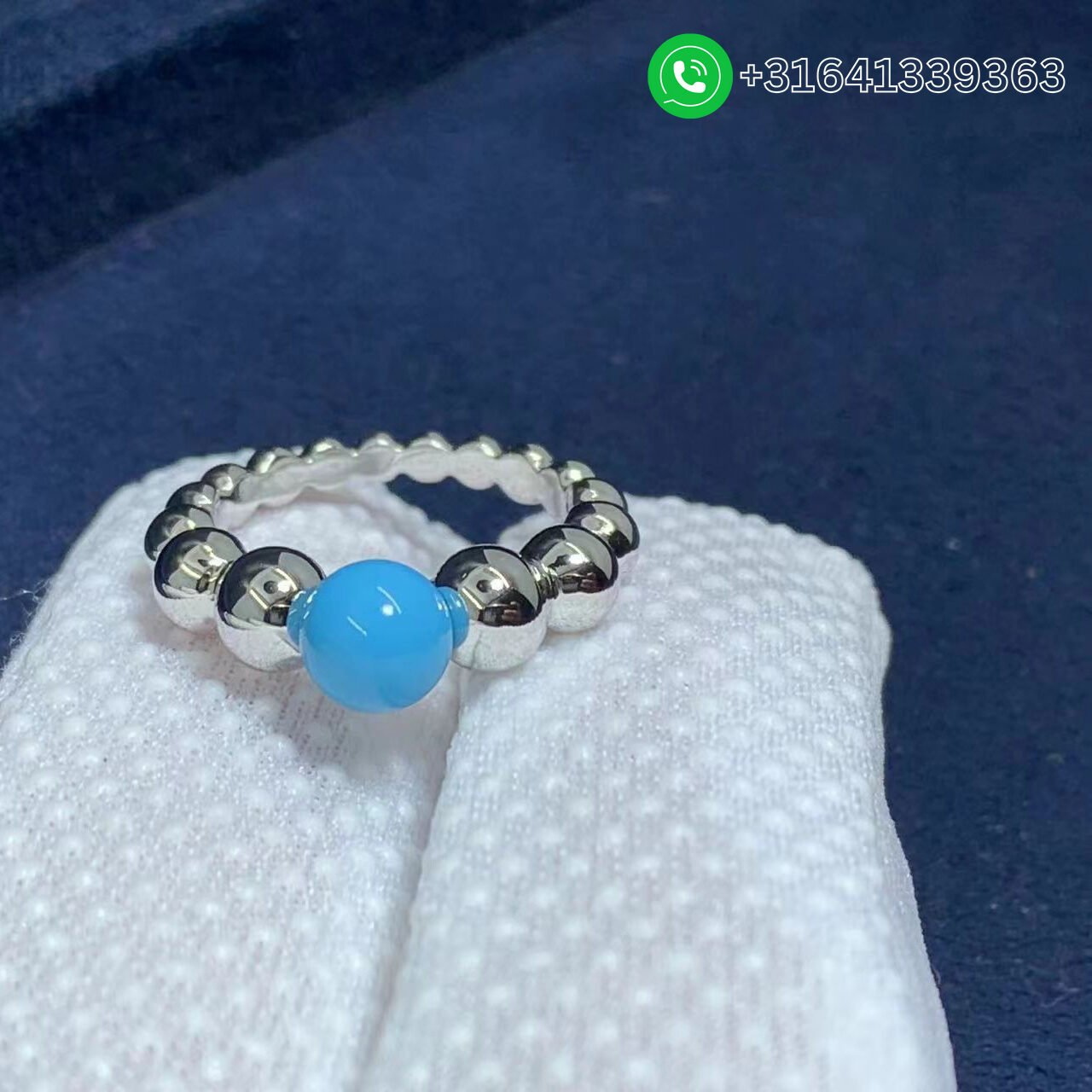 Van-Cleef-Arpels-18k-White-Gold-Perlee-Couleurs-Variation-Turquoise-Ring-VCARO63G00-6