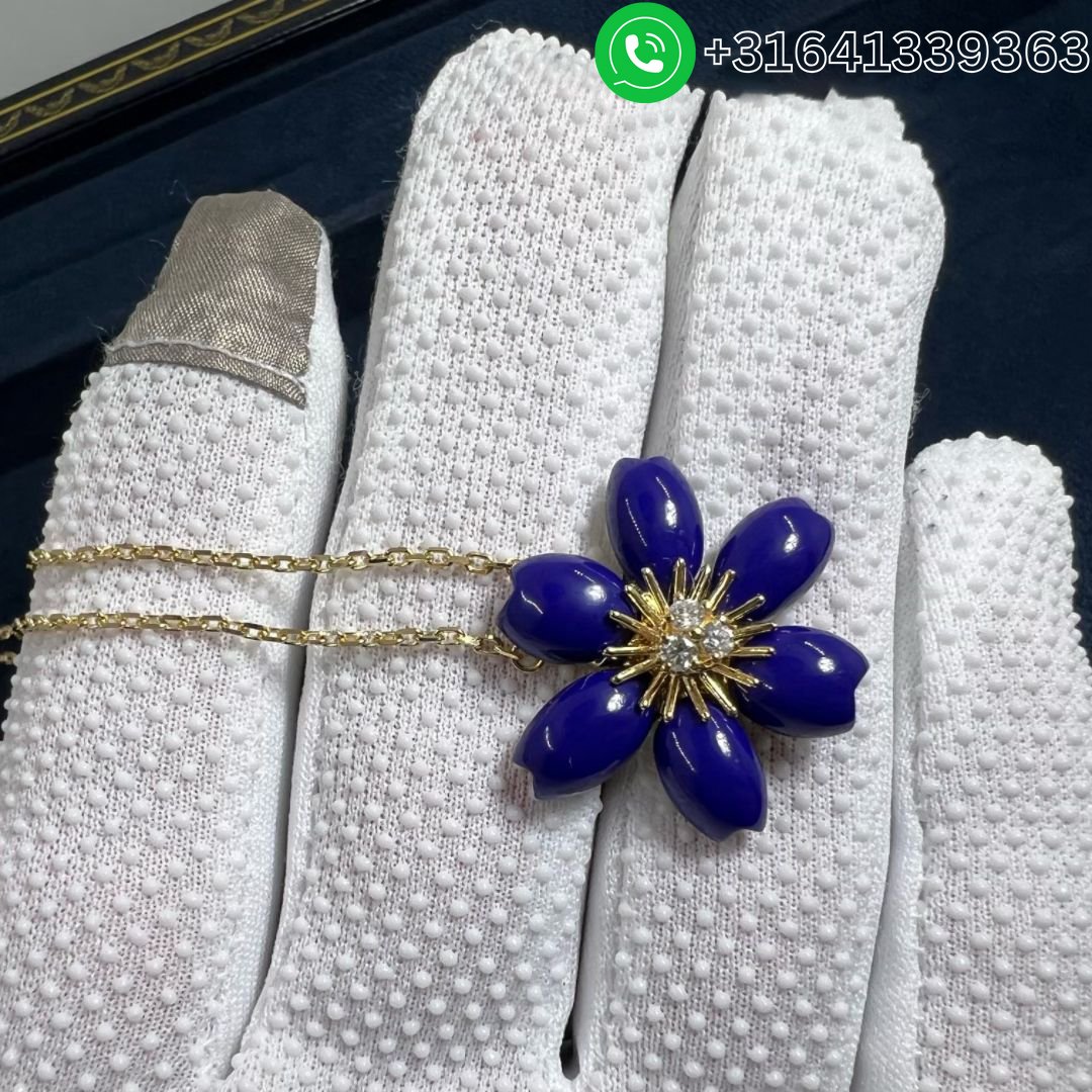 Van-Cleef-Arpels-18k-Yellow-Gold-MiNi-Model-Lapis-Lazuli-Flower-Rose-de-Noel-Pendant-Necklace-VCARP7T200