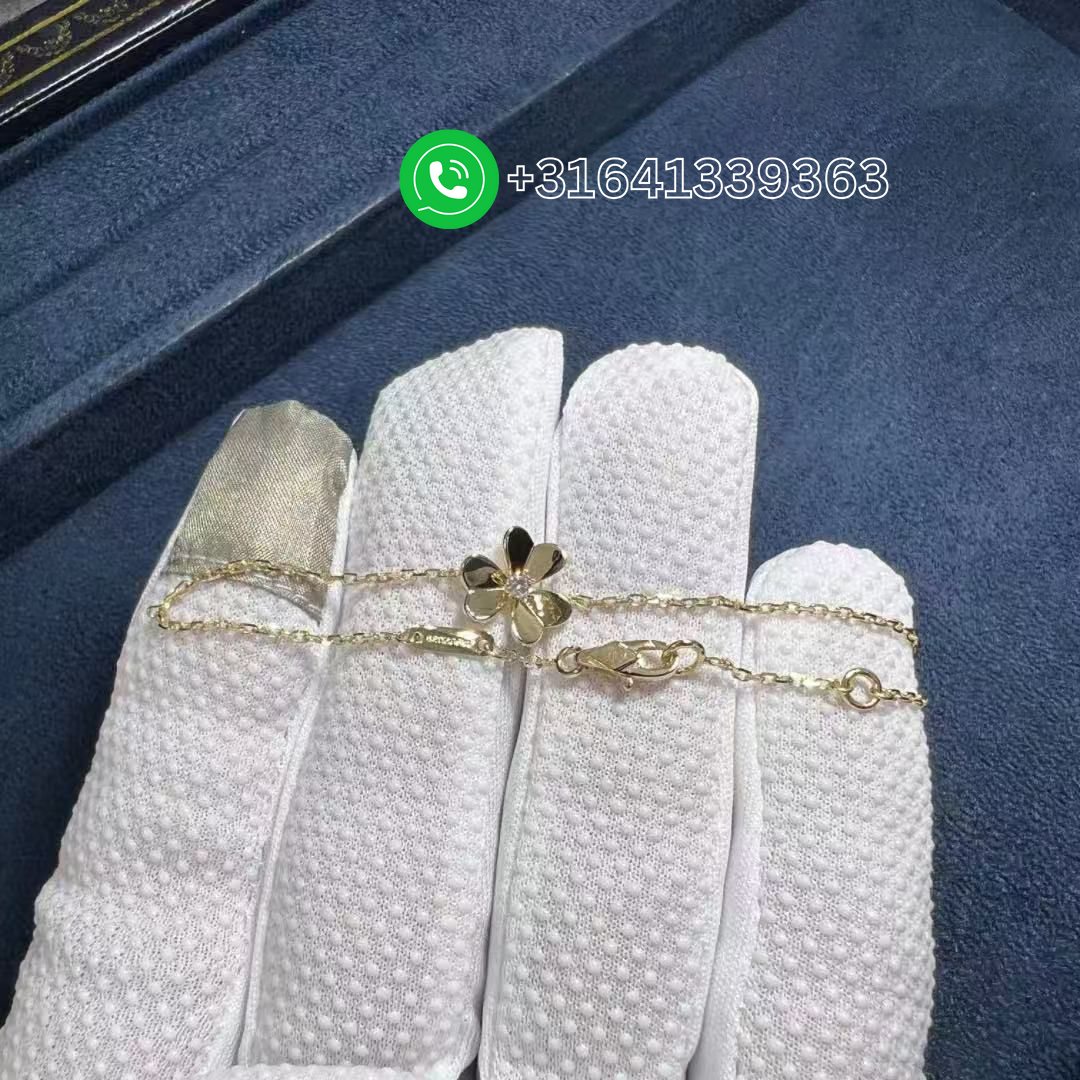 Van-Cleef-Arpels-Frivole-18k-Yellow-Gold-Mini-Model-Brace (1)