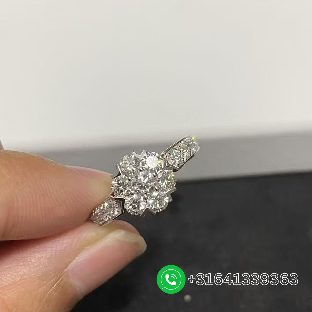 Van Cleef & Arpels 18k White Gold Diamond Fleurette Flower Ring VCARO8FO00 - Image 5